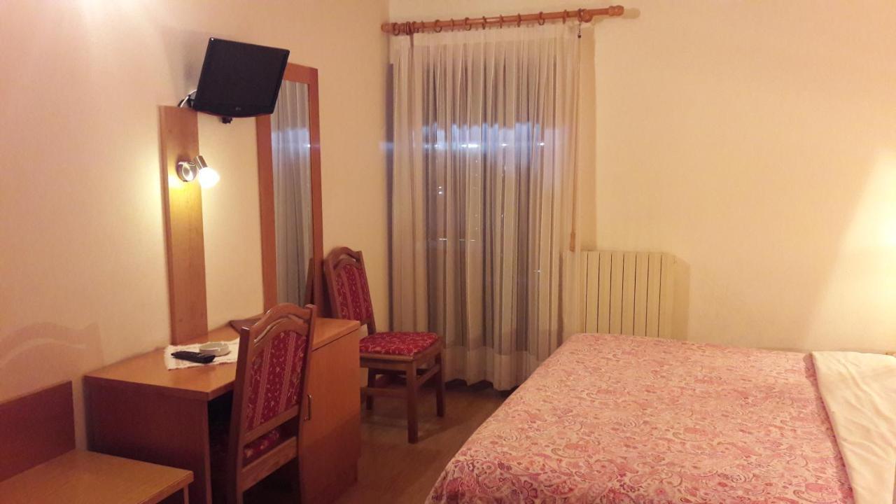 Hotel Edelweiss Passo del Tonale Exterior photo